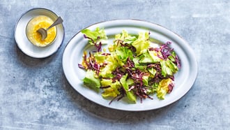 Salade à la sauce moutarde au miel