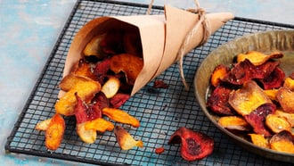 Chips de légumes-racines