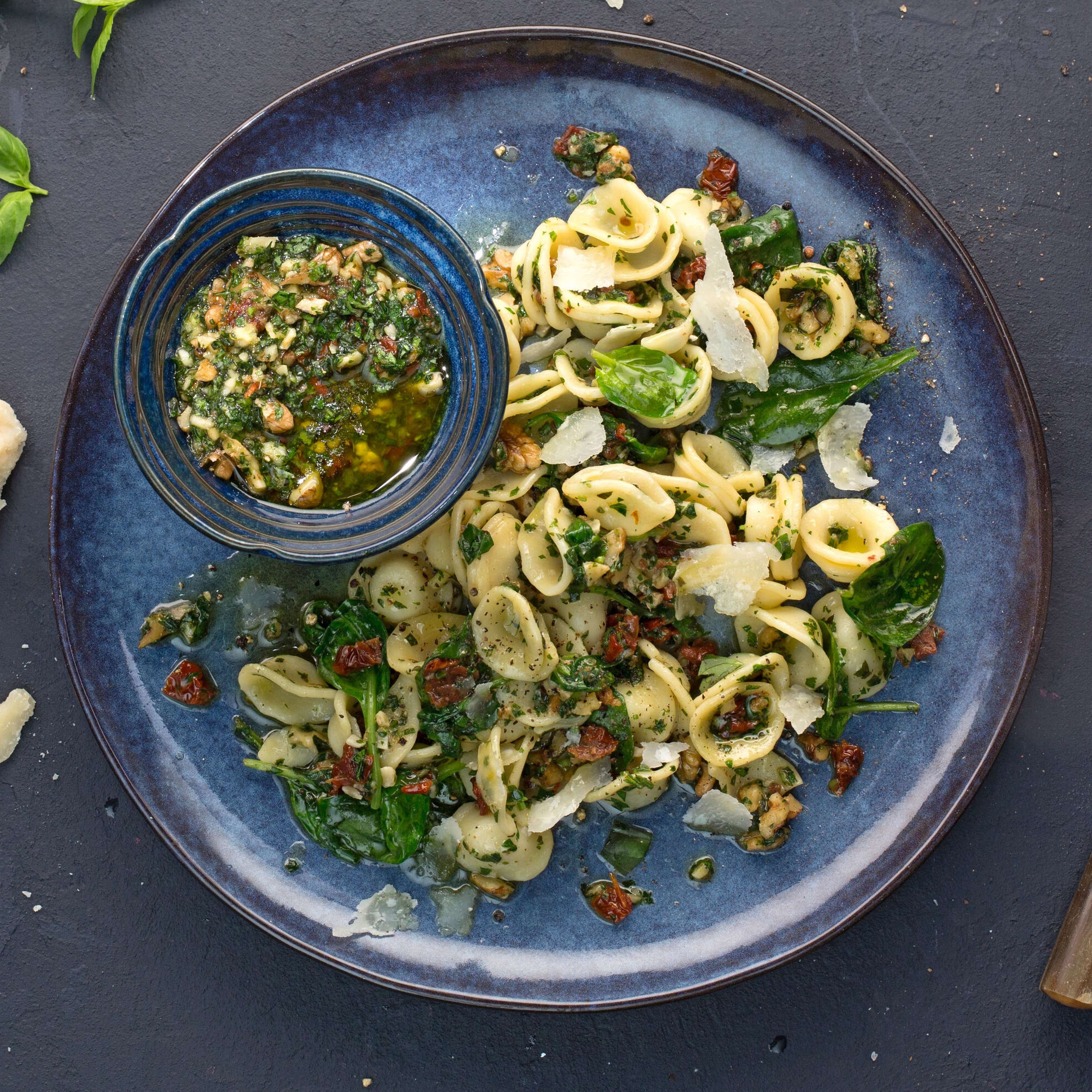 Tagliatelle mit Limetten-Rosenkohl | Rezept