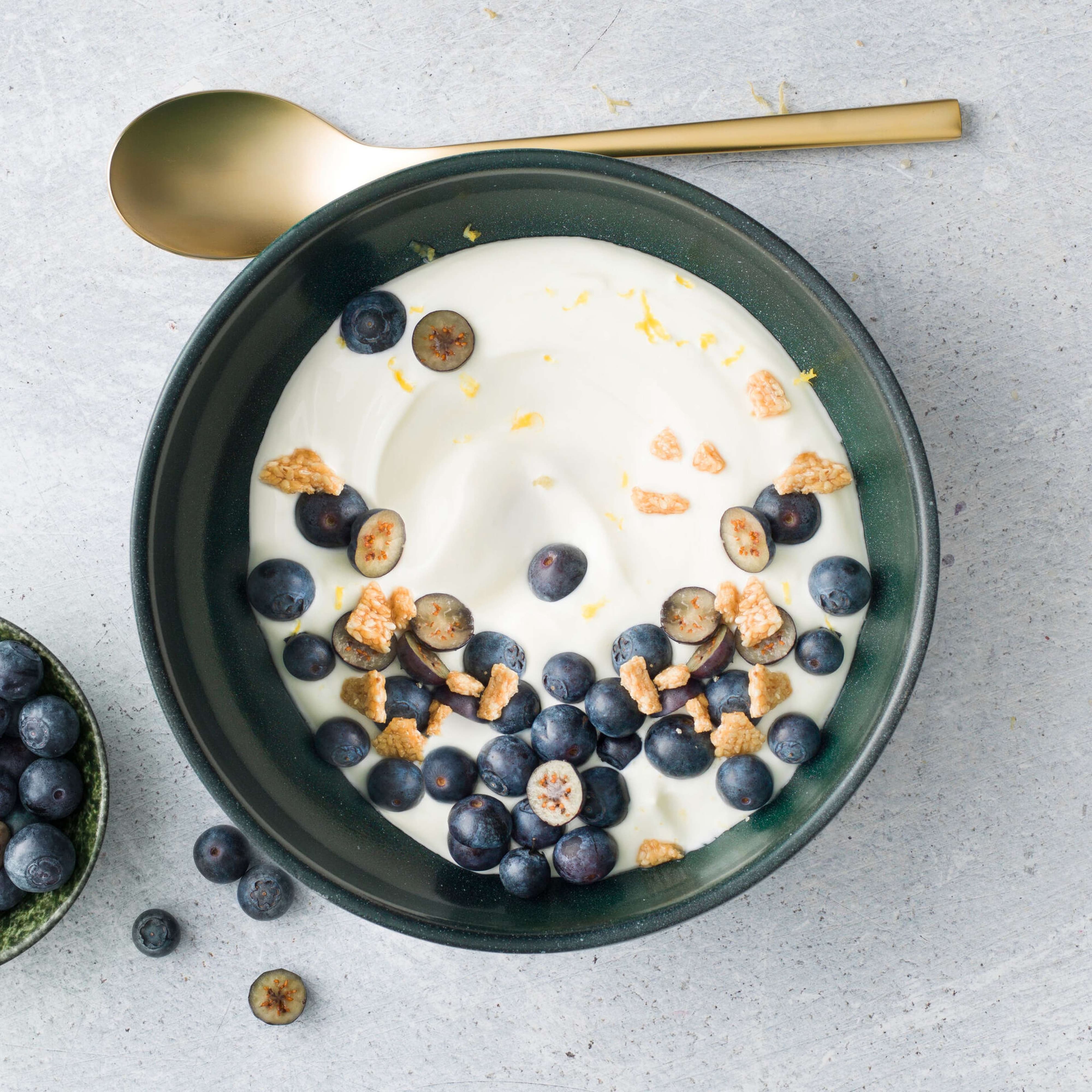 Heidelbeer-Cheesecake-Quadrate | Migusto