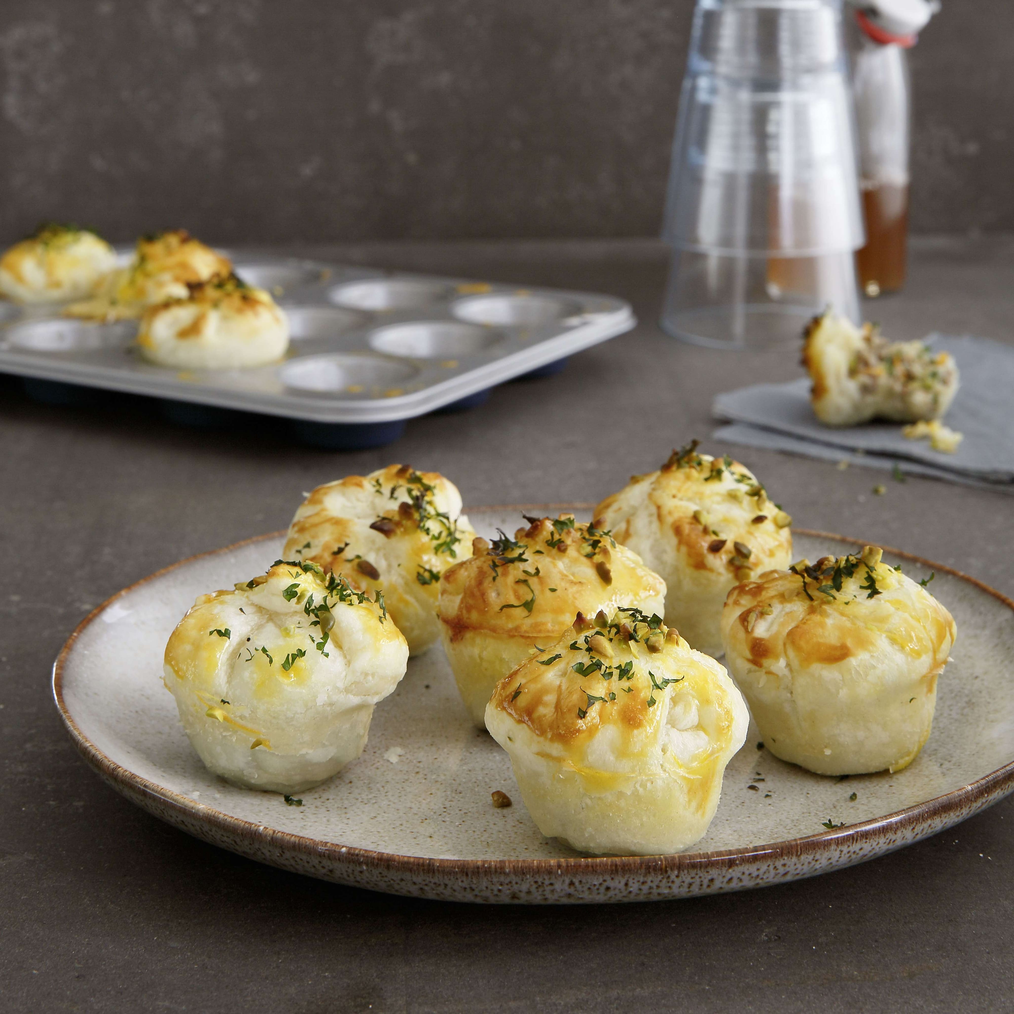 Filet mignon de porc en croûte enrobé de fromage frais et de lard Migusto