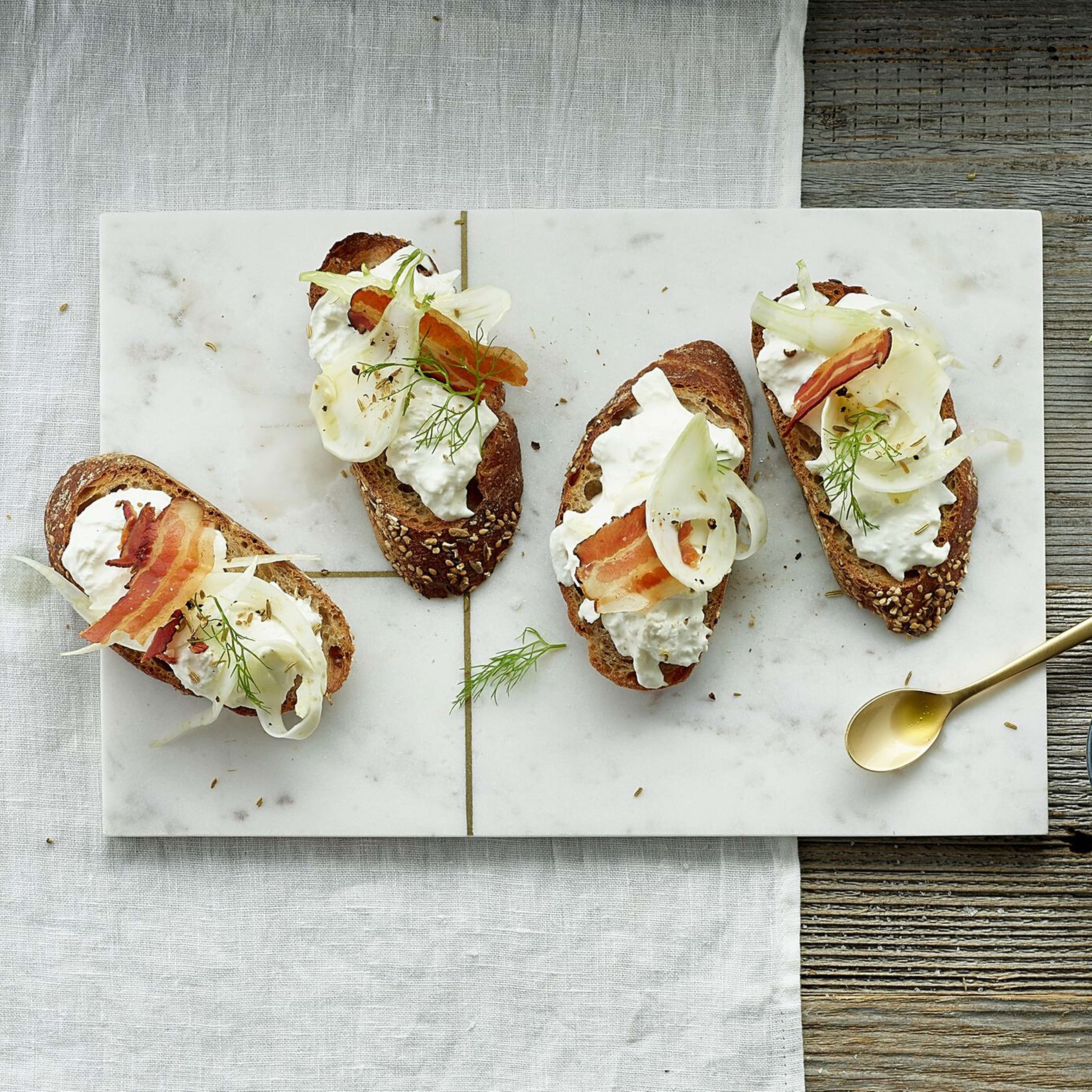 Crostini con purè di fagioli e pancetta Migusto
