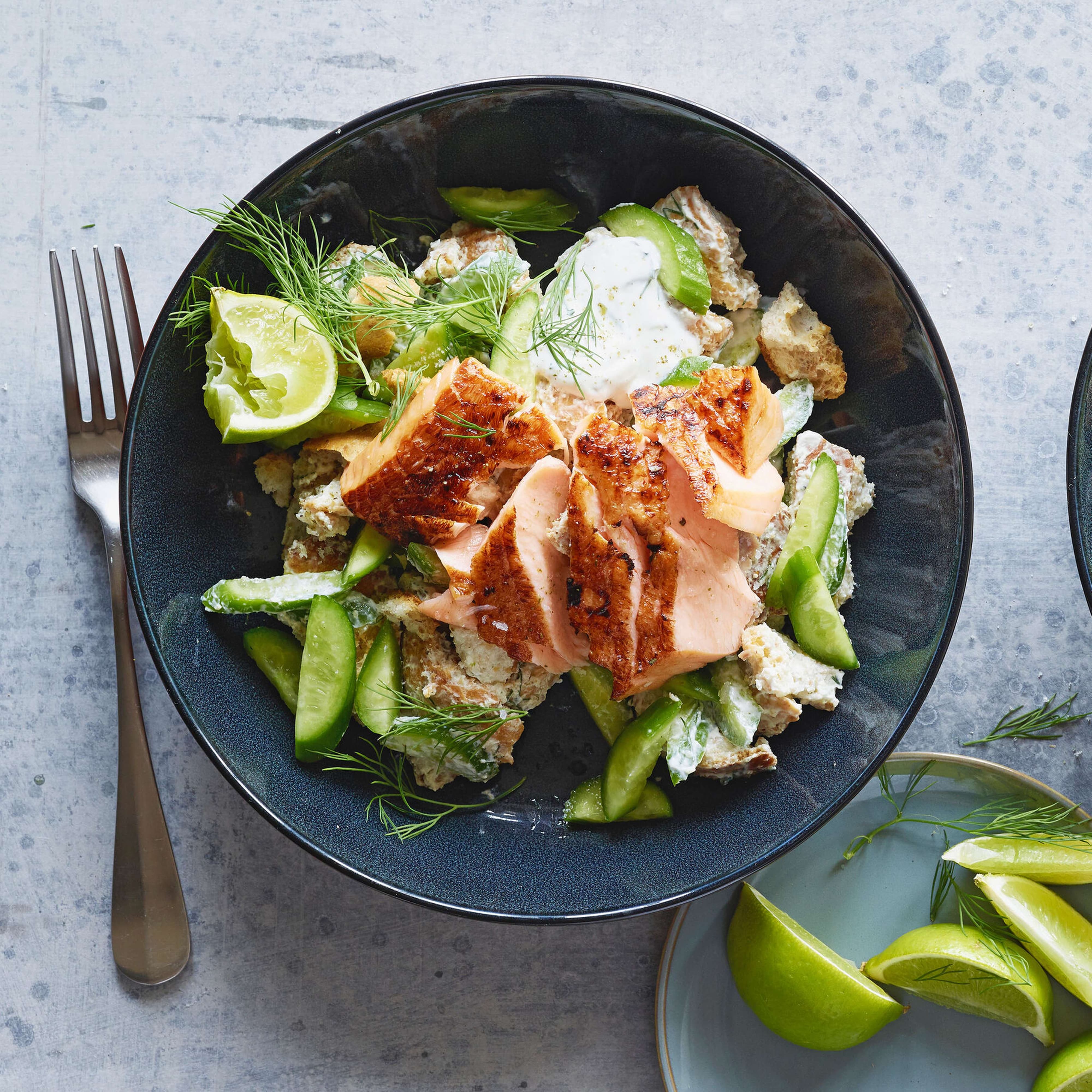 Salat mit geräucherter Forelle | Migusto