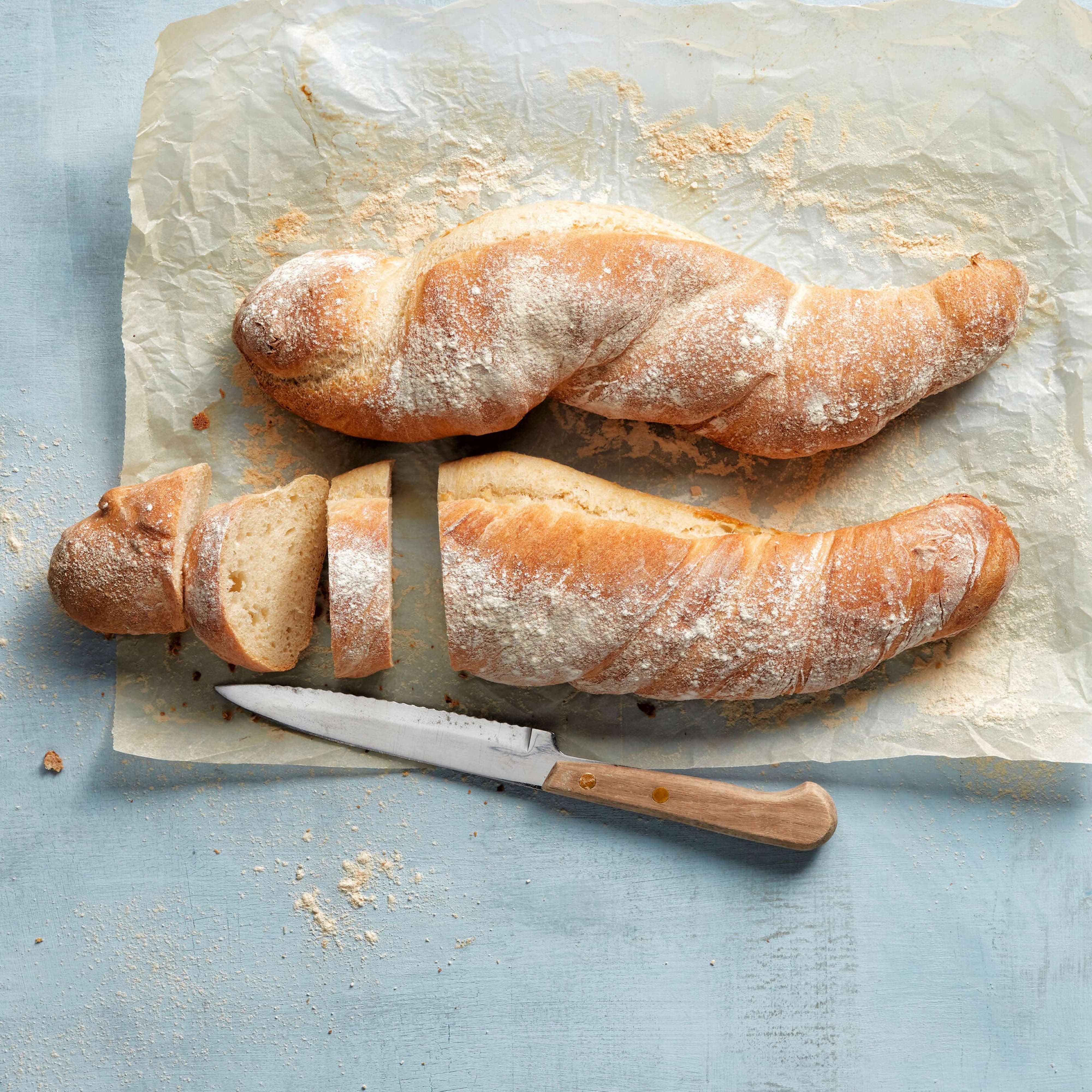 Schlangenbrot mit Kräutern | Rezept