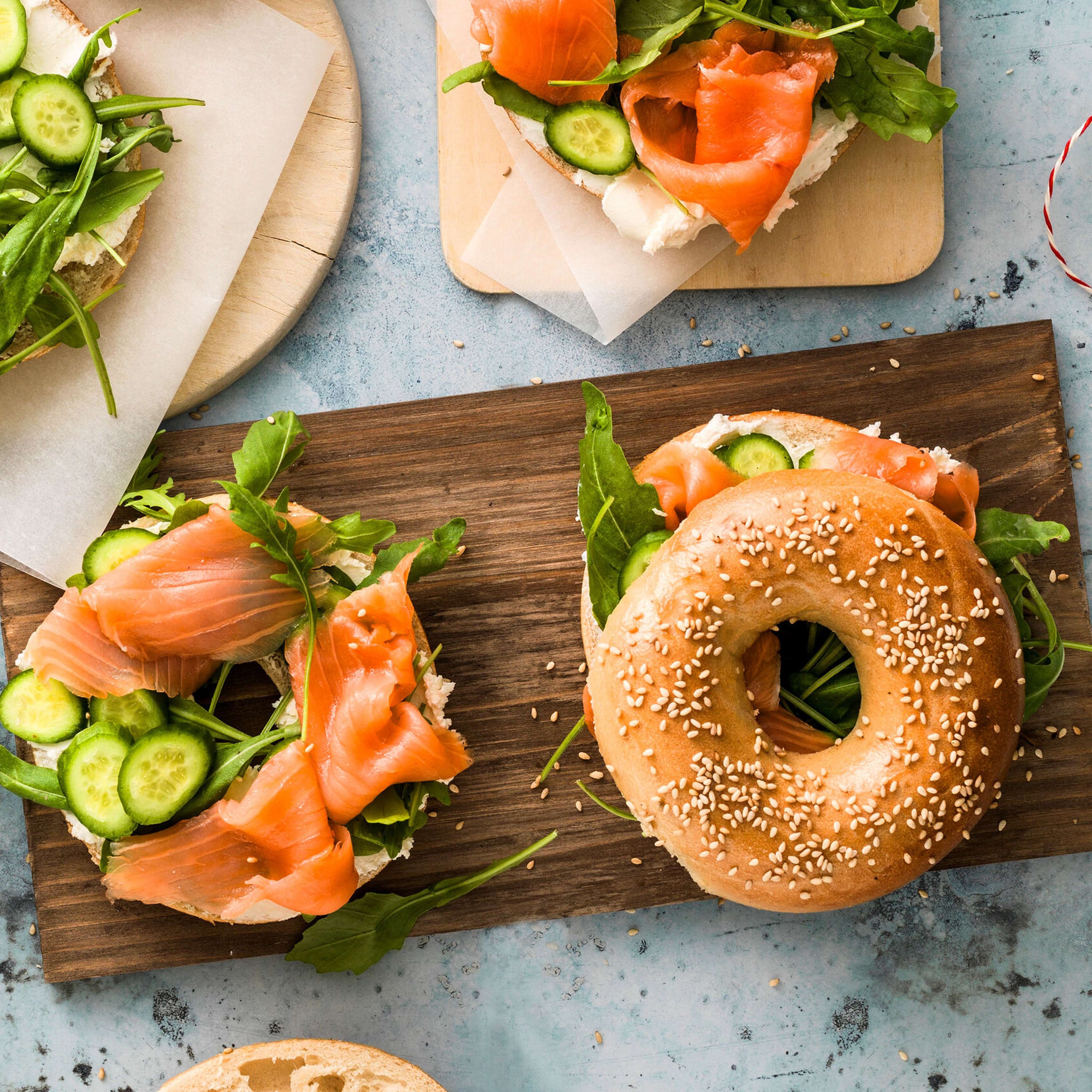 Salmon Rafano Pane proteico con cottage cheese e salmone affumicato | Ricetta