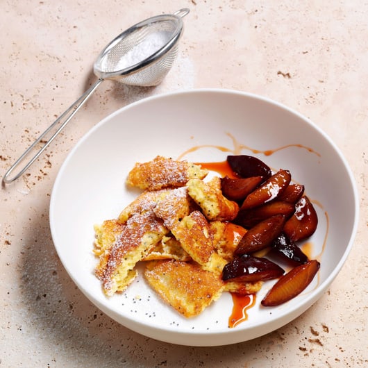 Kaiserschmarrn mit Kirschen | Rezept
