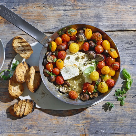 Auberginen und Fladenbrot vom Grill mit Joghurtsauce | Rezept