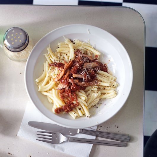 Pasta mit Cognac-Leber und Speck | Migusto Pasta mit Cognac-Leber und Speck | Migusto
