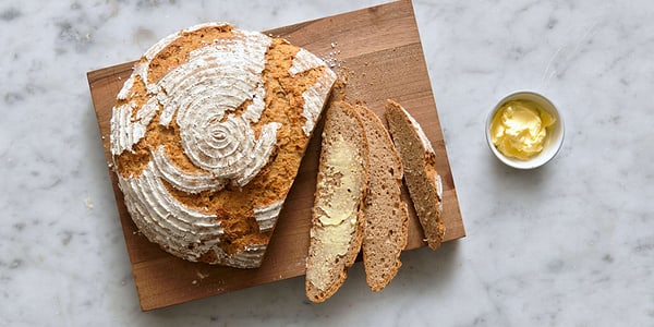 Sotto la neve, pane. Pagnotta a lievitazione naturale con grano Verna, una  ricetta per il pane di tutti i giorni - Con le mani in pasta