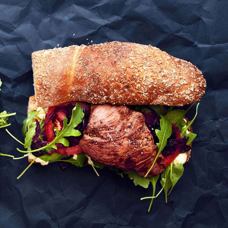 Reh-Saltimbocca mit Preiselbeersauce | Migusto