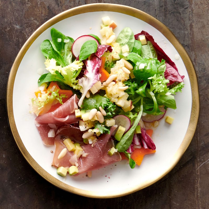 Salade de doucette et de chicorée avec pomme et lentilles Migusto — free download