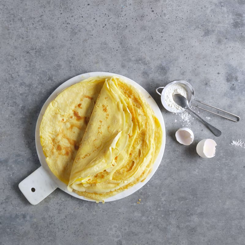 Crêpes mit Erdbeerkonfitüre | Migusto