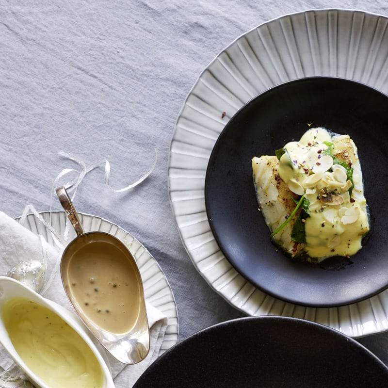 Fischragout im Mandel-Blätterteigpastetchen | Migusto