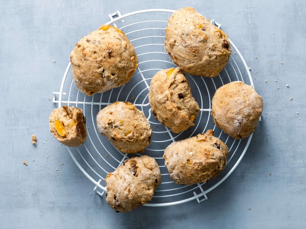 Brötchen mit Dörrfrüchten
