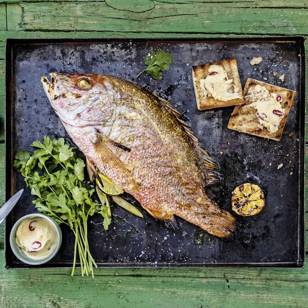 Red snapper con baguette allo zenzero