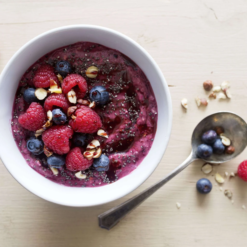 Beeren-Smoothie-Bowl 