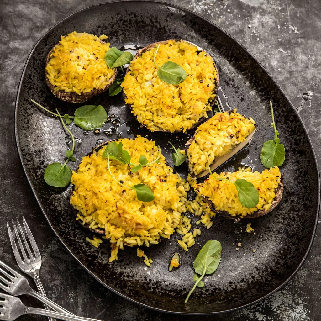 Portobello ripieni di riso allo zafferano 