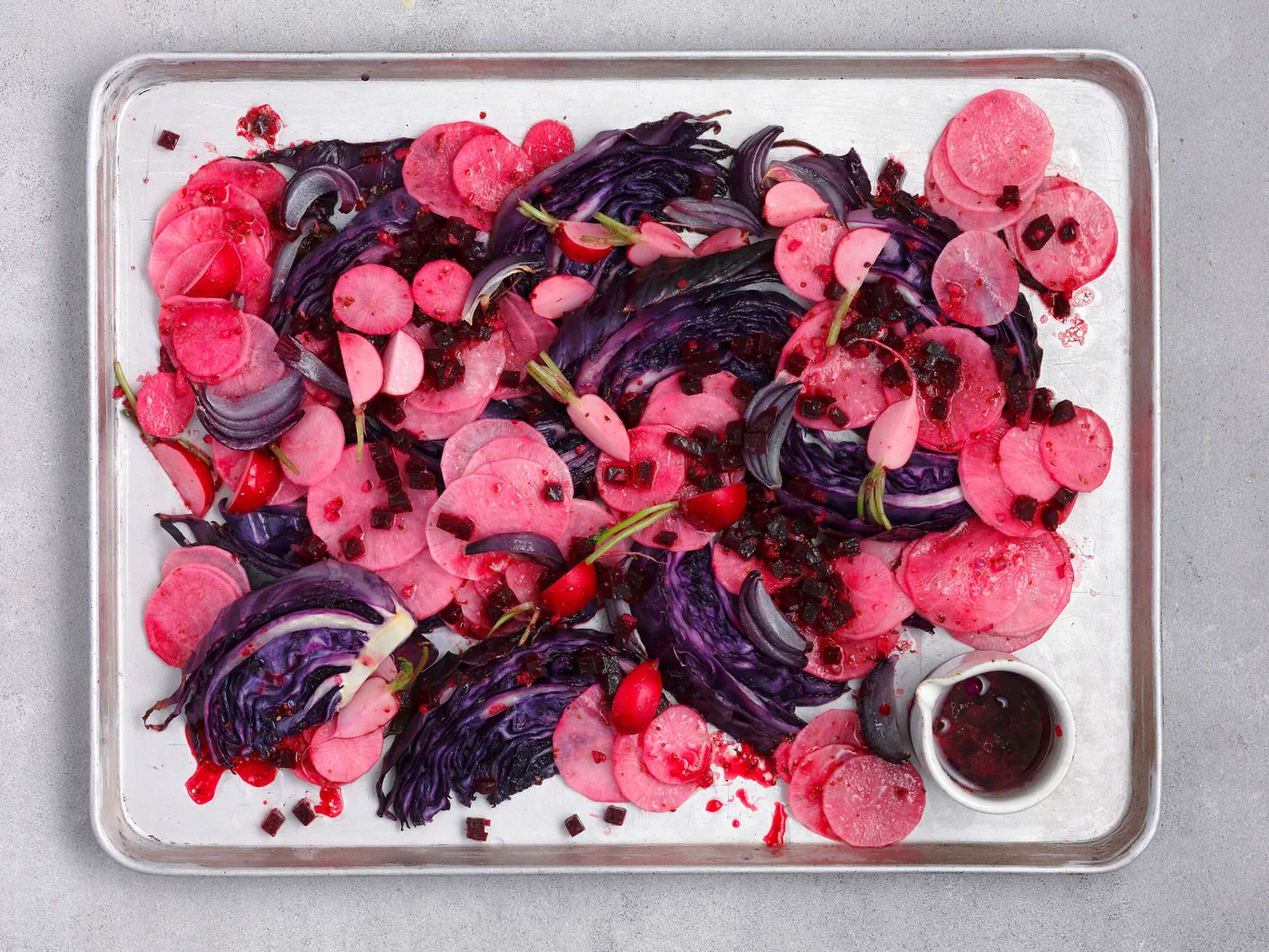 Insalata di cavolo rosso e rafano