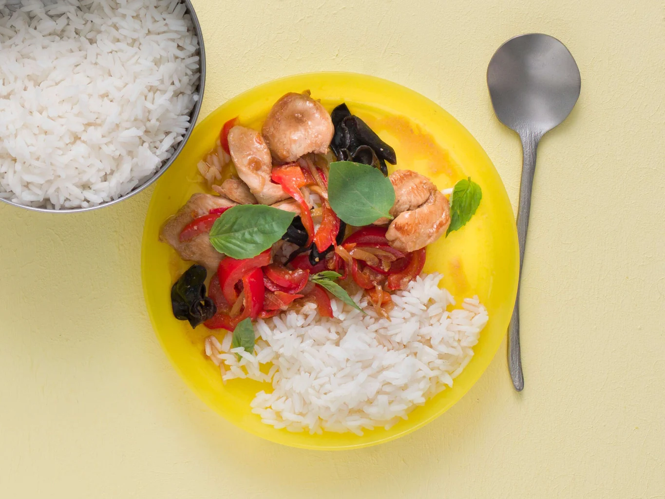 Pollo al salto con zenzero