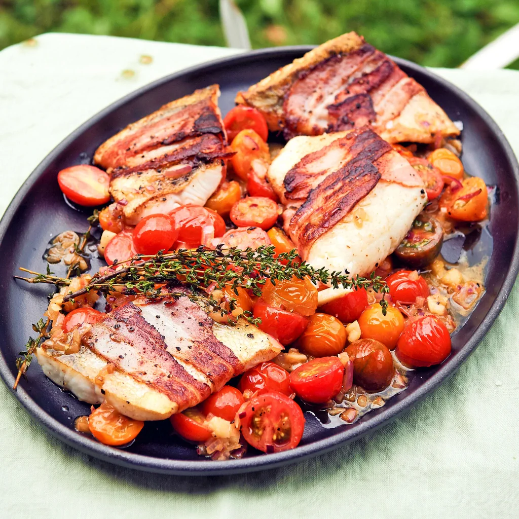 Speck-Zander mit Tomaten