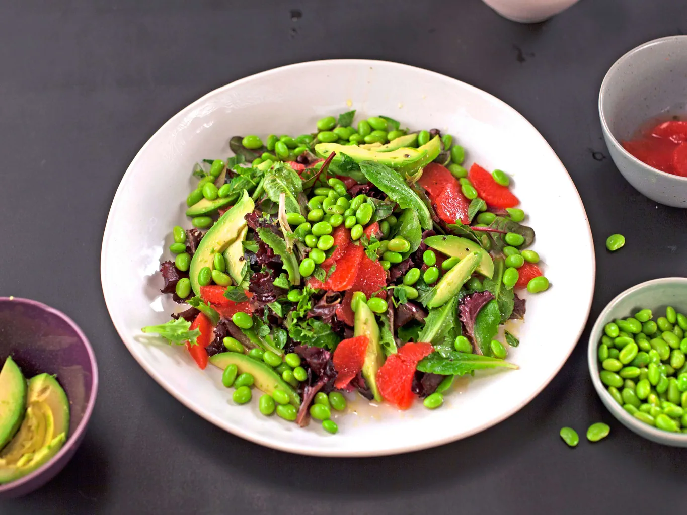 Insalata di edamame con pompelmo