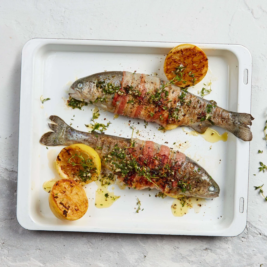 Trota alle erbe con pancetta