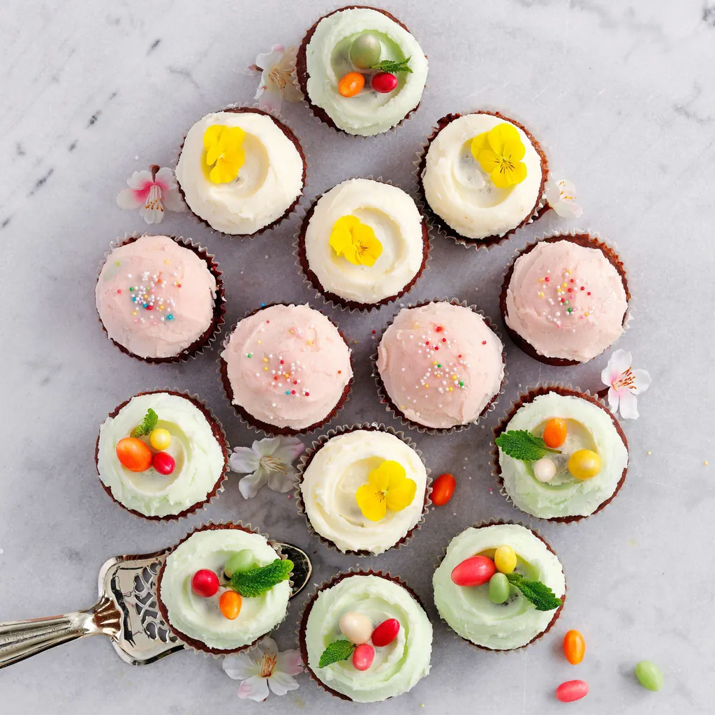 Schoggicupcakes mit Osterdeko