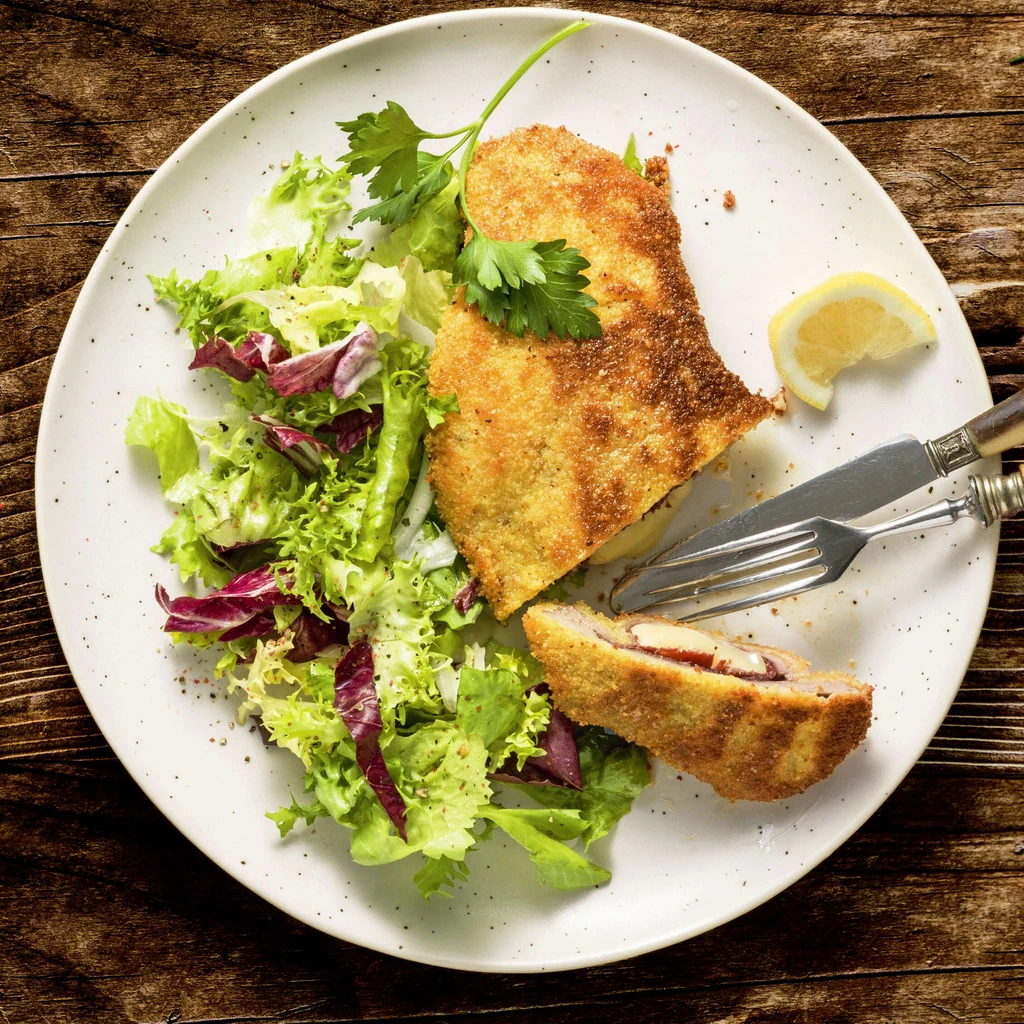 Reh-Cordon-bleu mit Tilsiter und Bündnerfleisch