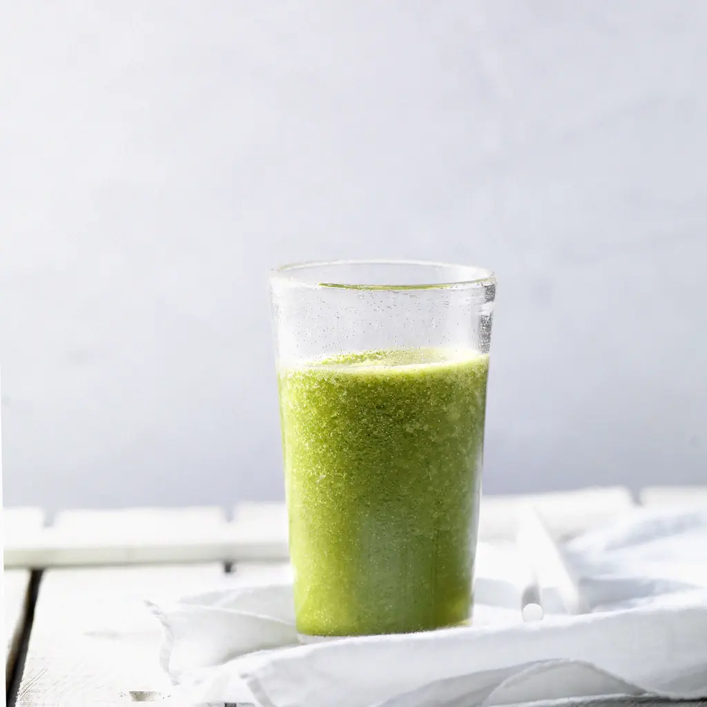 Smoothie vert à la pomme