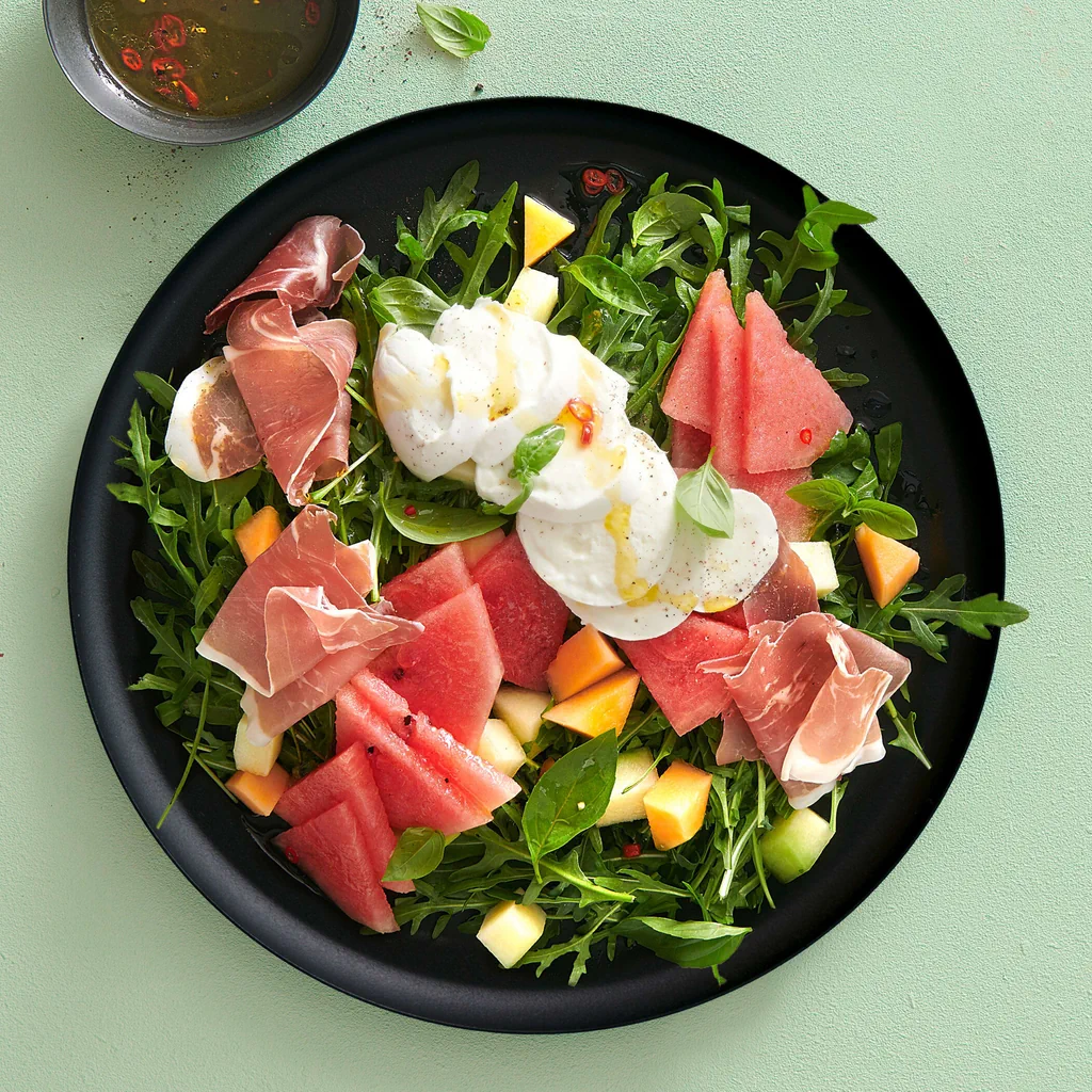 Rucola-Melonen-Salat mit Chili-Dressing