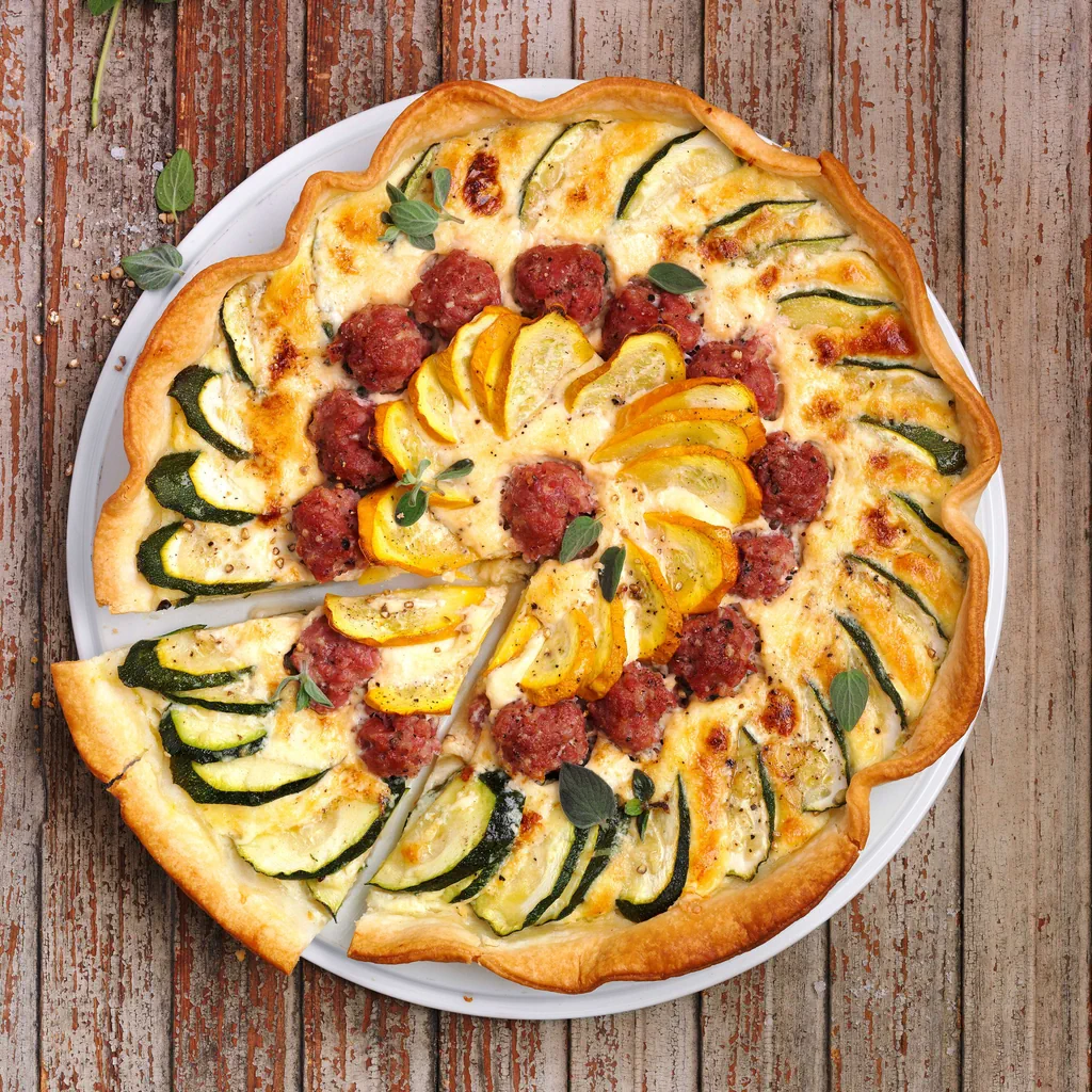 Torta salata con zucchine e salsiccia