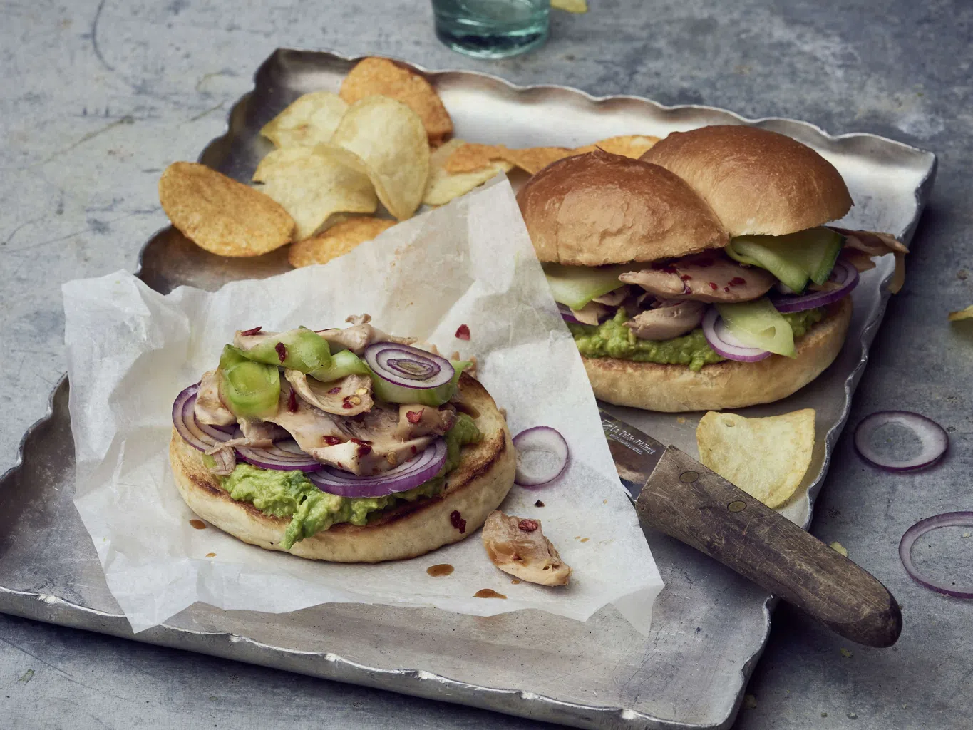 Pulled chicken burger