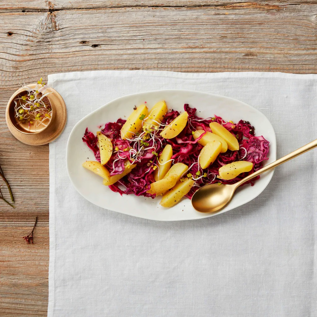 Insalata di patate e cavolo rosso 