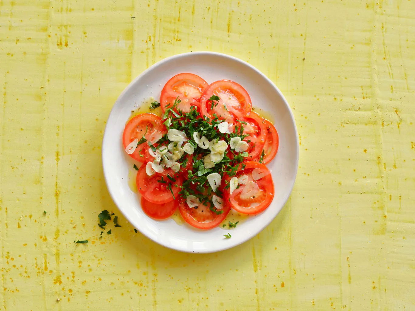 Insalata di pomodori e aglio