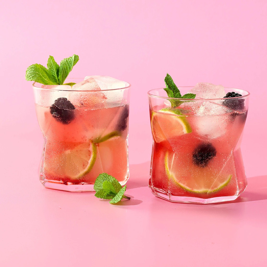 Virgin Brombeer-Gin-Spritz