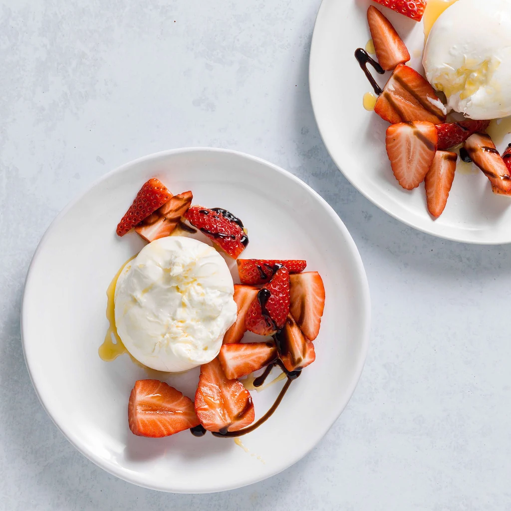 Burrata con fragole