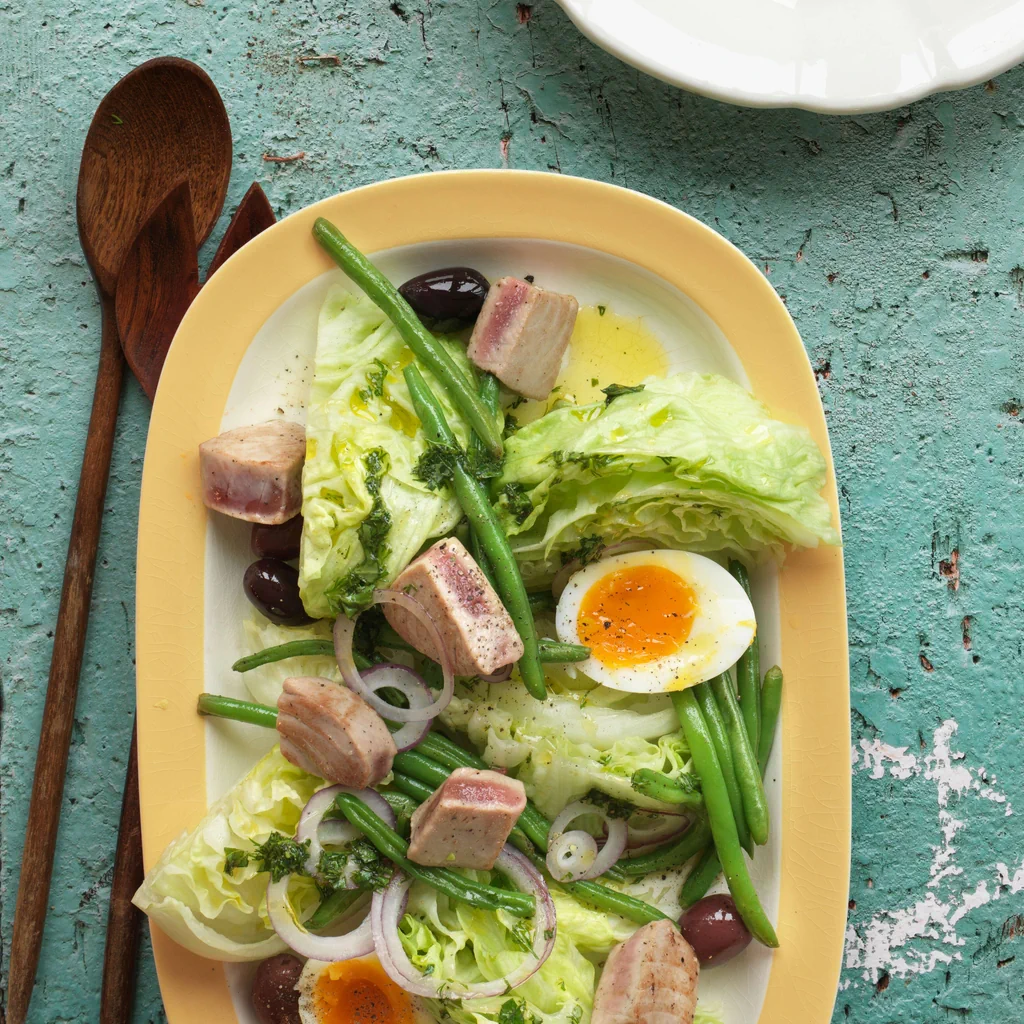 Insalata iceberg con tonno