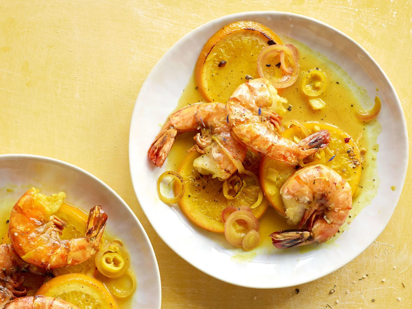 Crevettes sur orange piquante