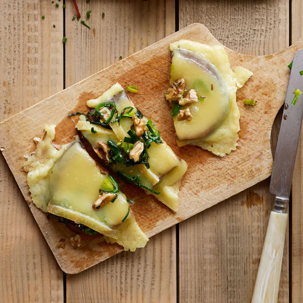 Crostoni al formaggio per raclette