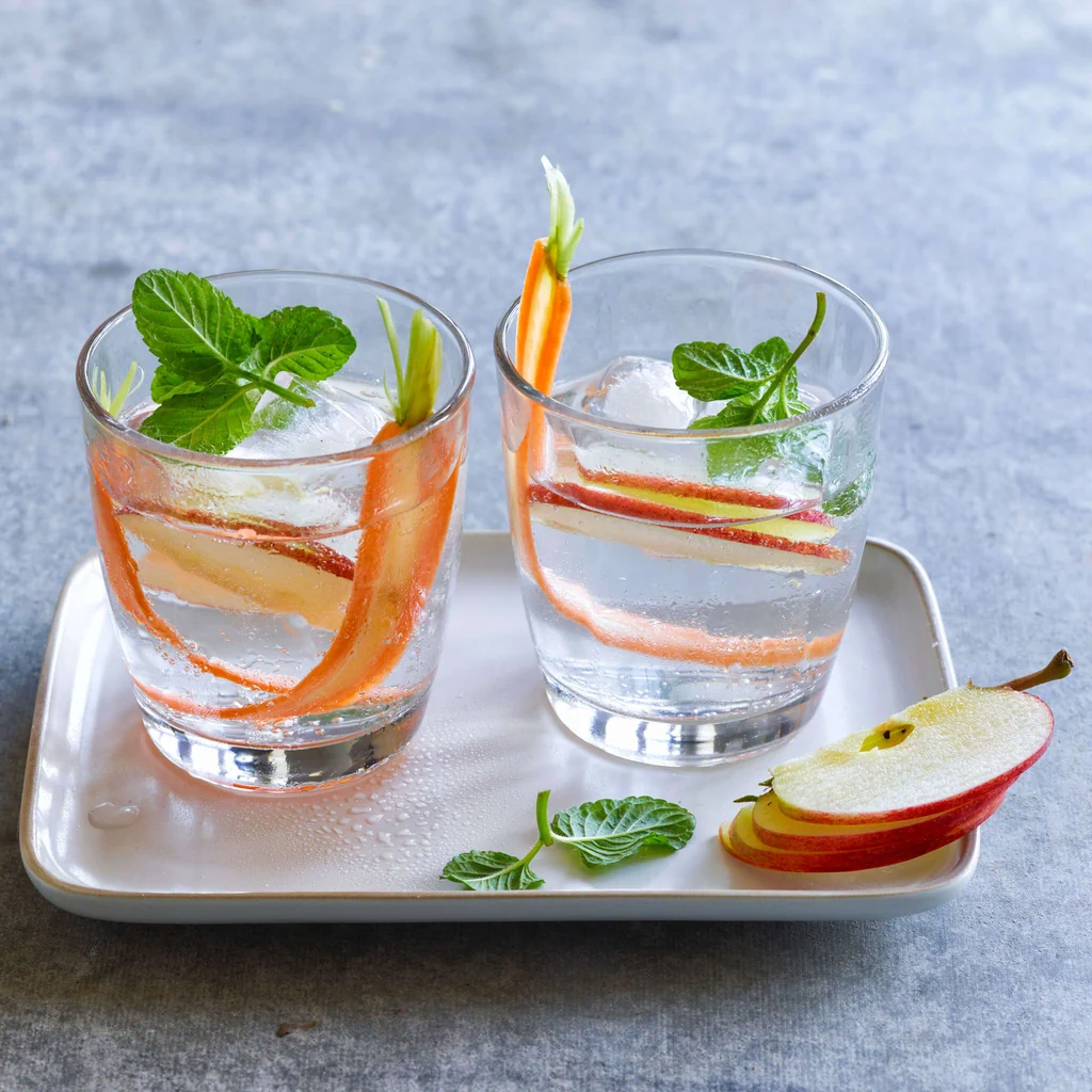Eau aromatisée à la carotte et à la pomme
