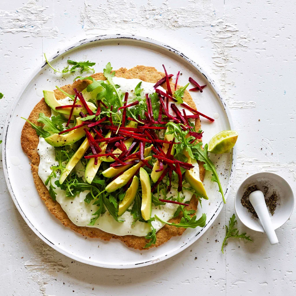 Torta all'avocado e alla rucola