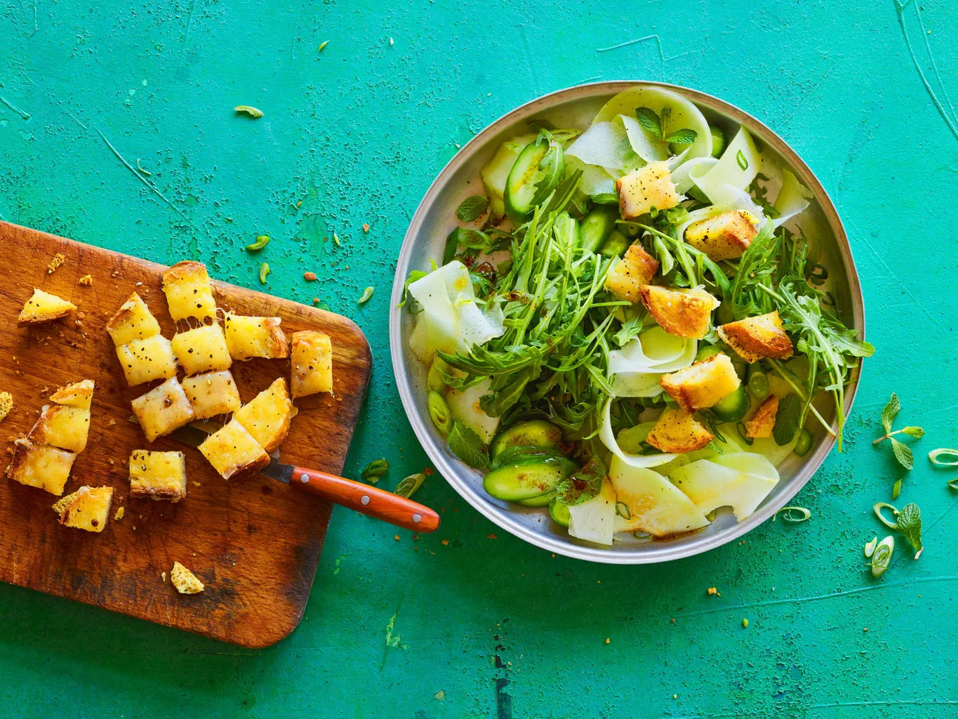 Melonensalat mit Käsecroûtons