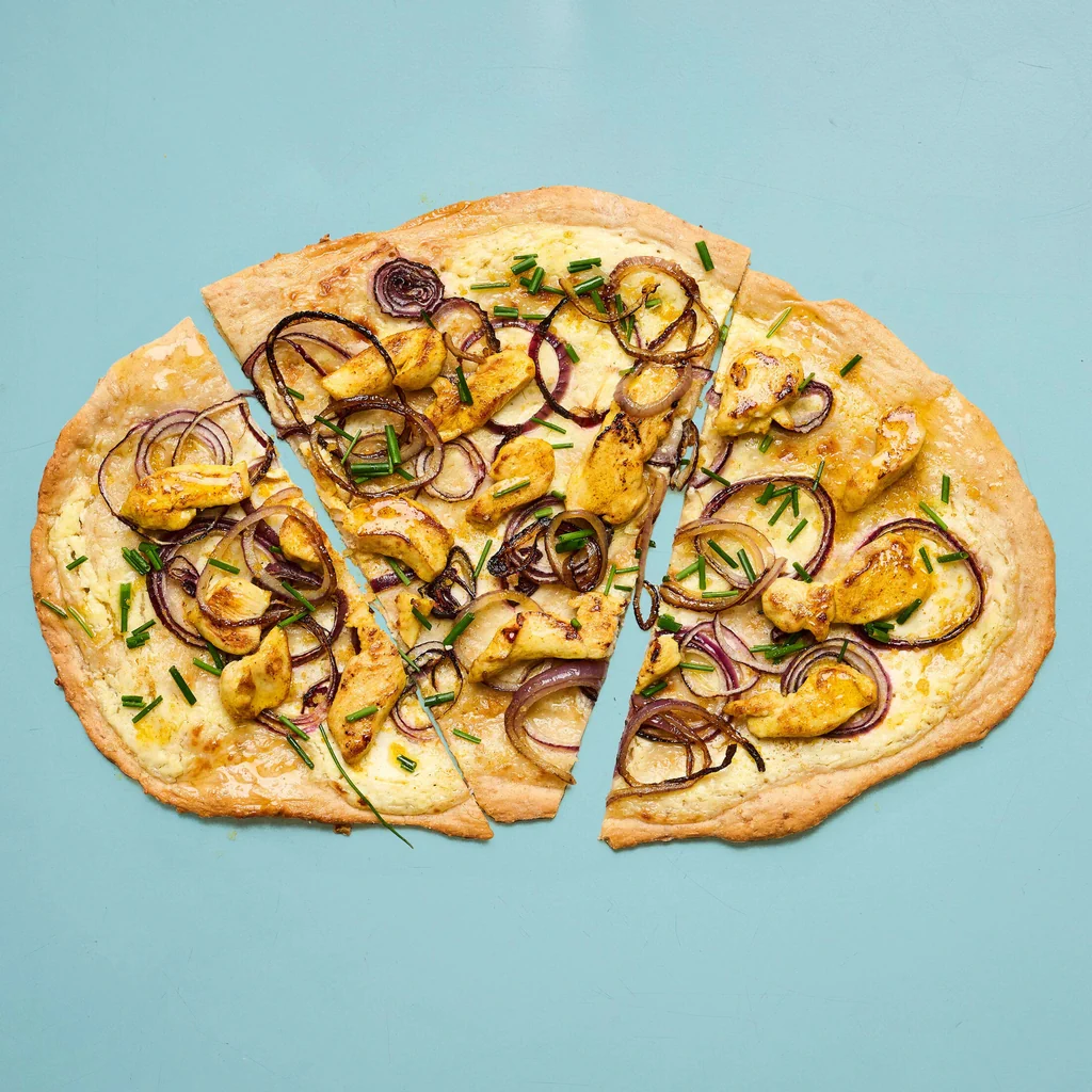 Flammkuchen mit Pouletstreifen