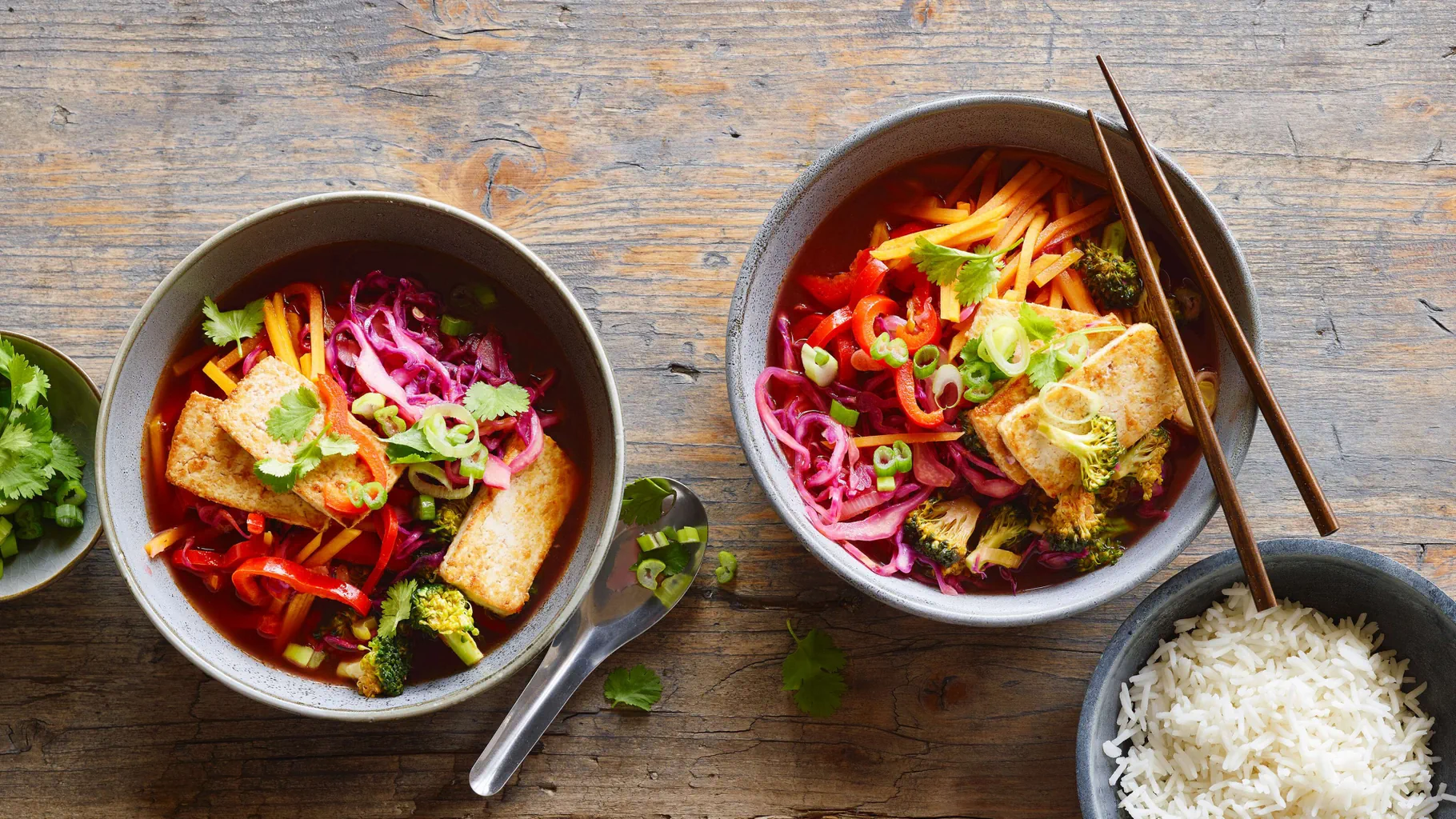 Curry colorato con tofu