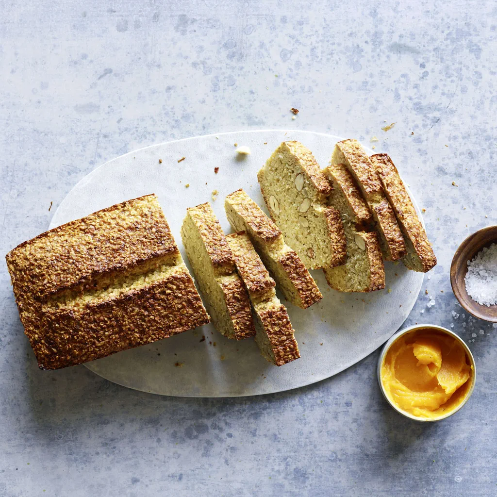 Pane proteico alle mandorle