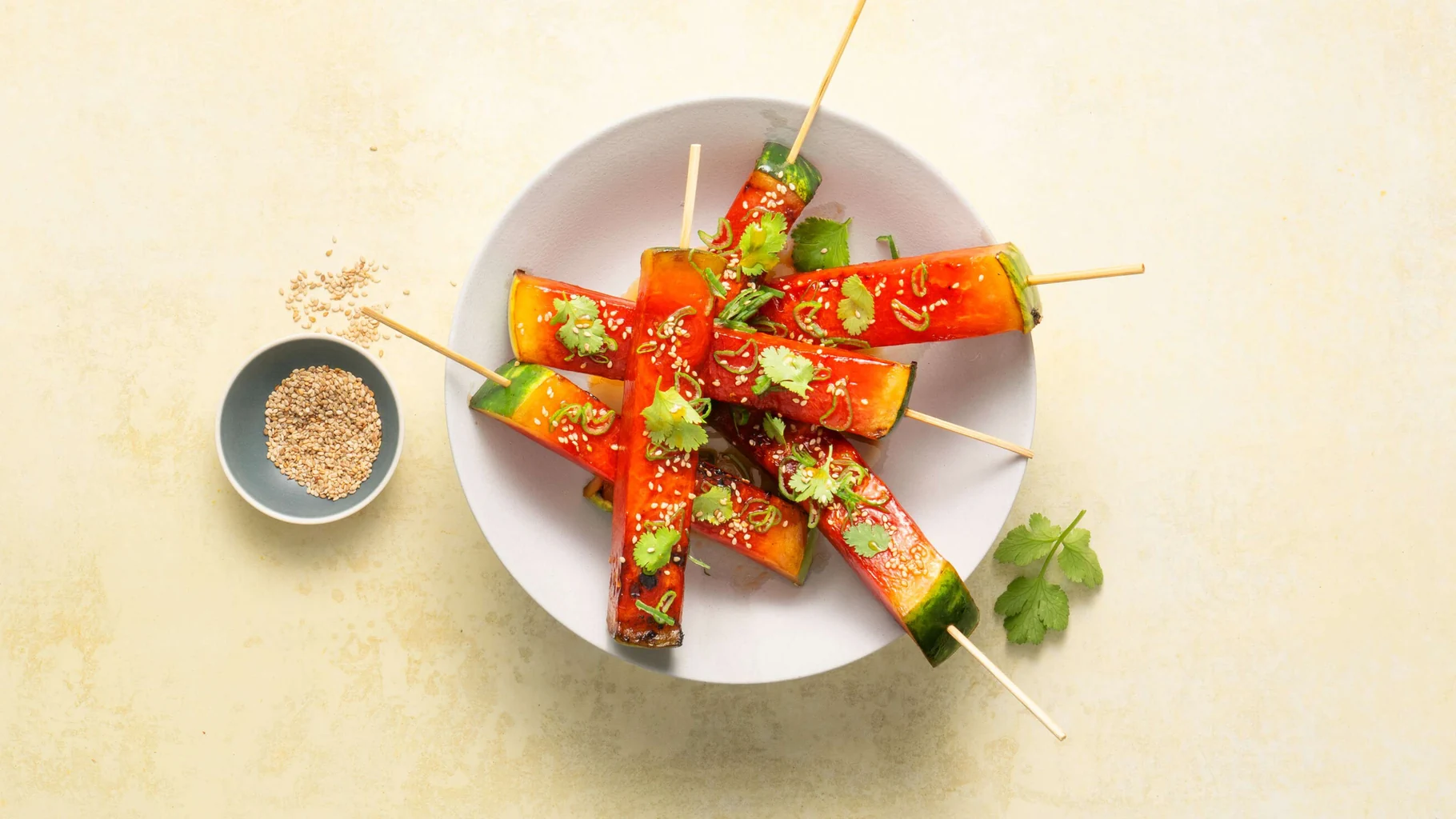 Caramelisierte Wassermelone mit Sesam