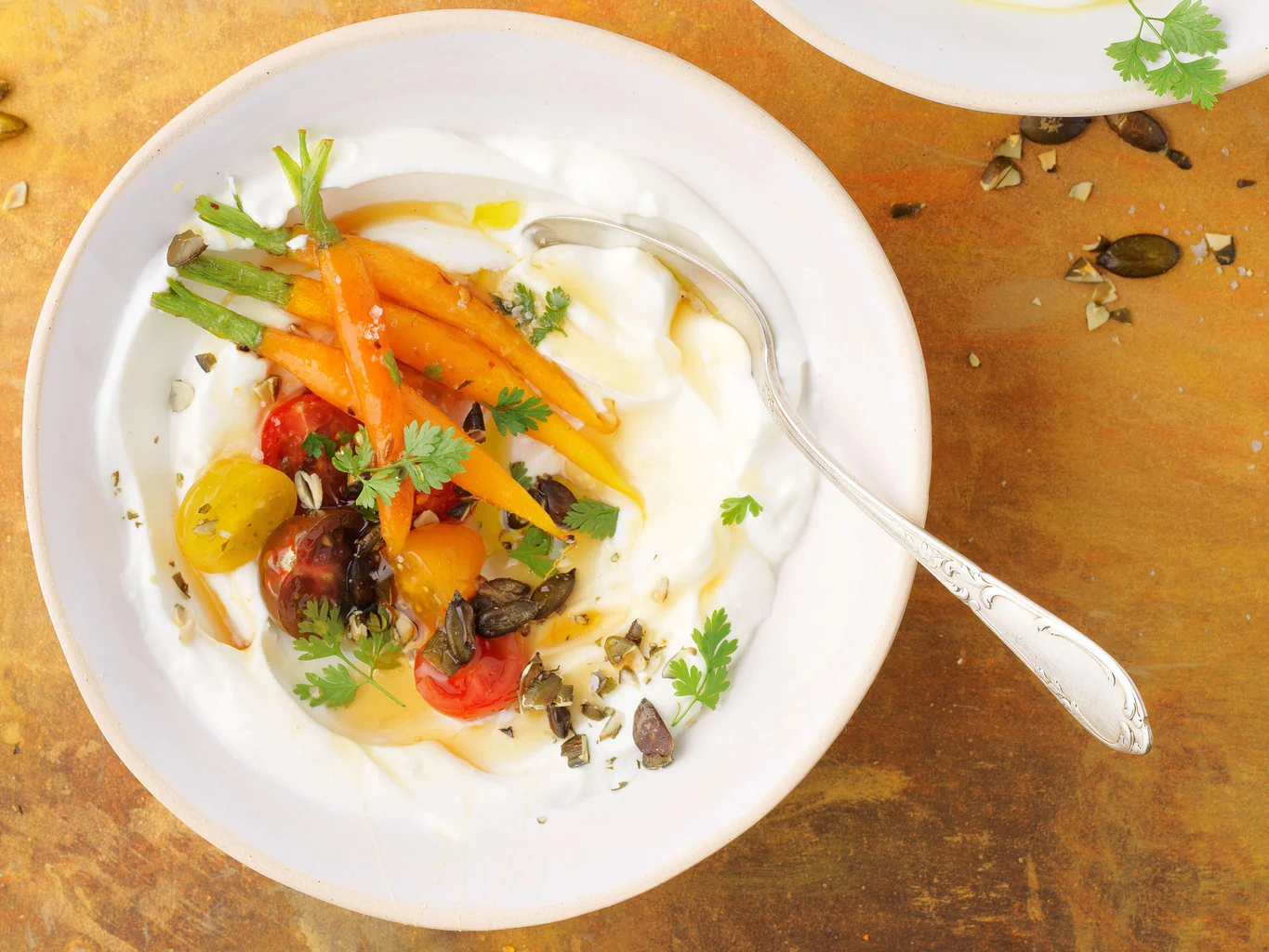 Salzige Joghurtbowl mit Honig