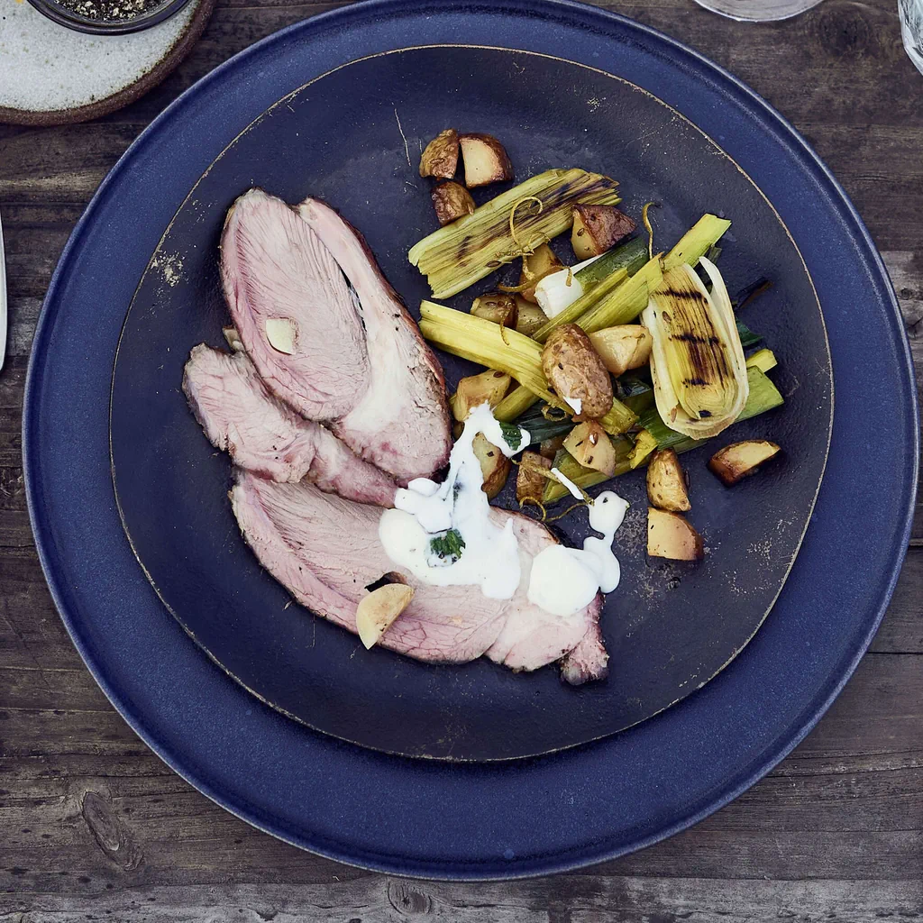 Lammgigot mit Knoblauch und Honig