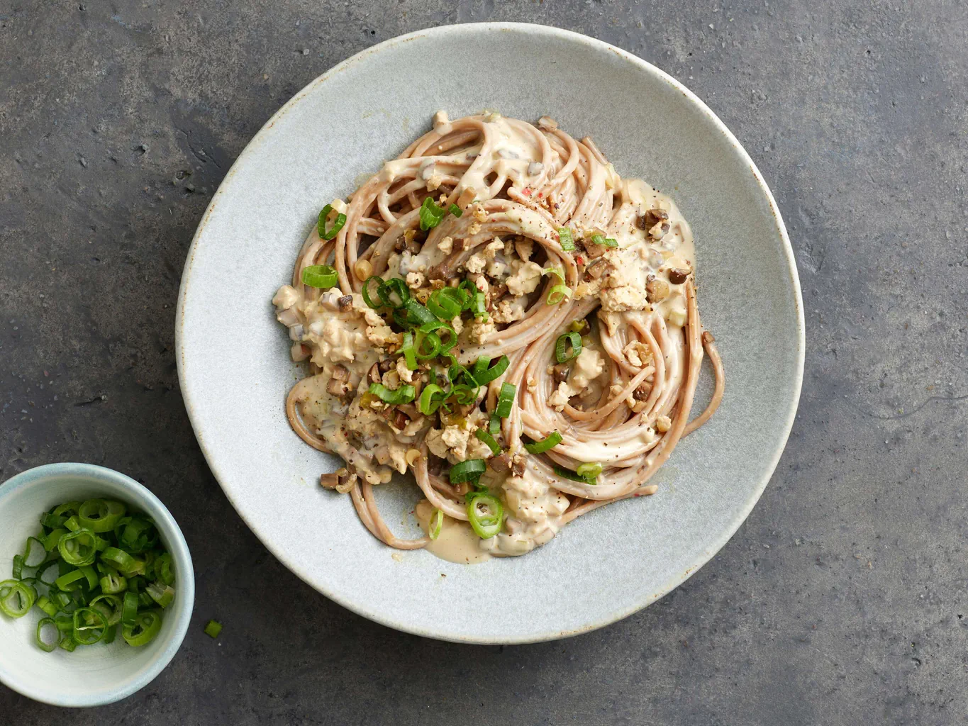 Vegane High-Protein-Spaghetti mit Pilzen