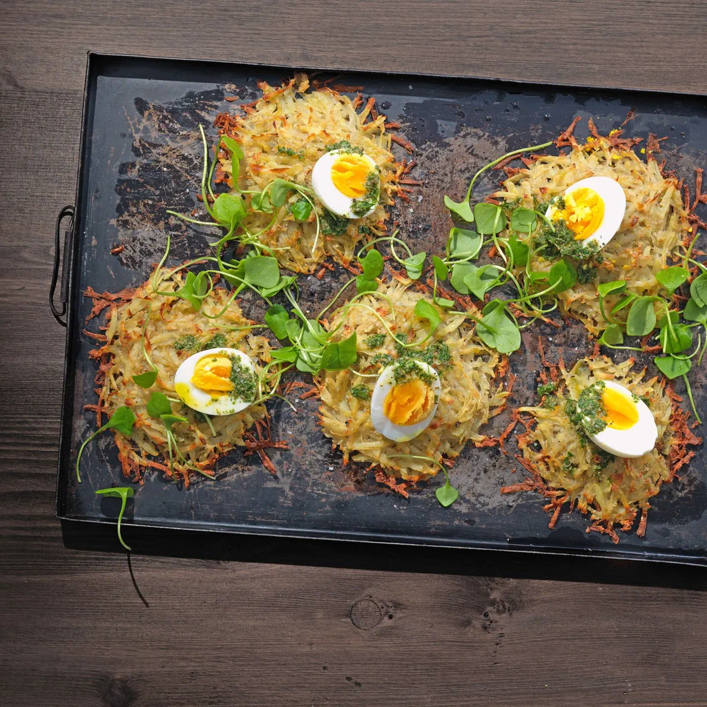 Rösti au four avec œuf et salsa verde